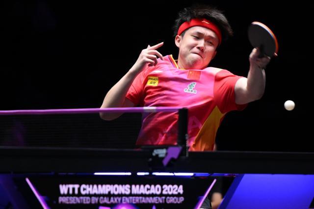 （体育）（4）乒乓球——WTT澳门冠军赛：王楚钦晋级八强XxjpseC007157_20240912_PEPFN0A001.jpg